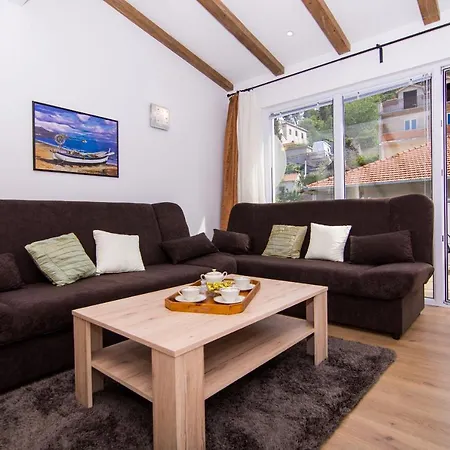 アパート Slava *