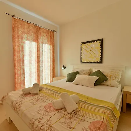 Slava Appartement *