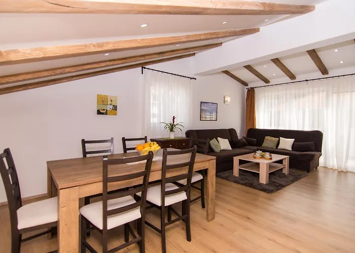 Slava * 트로기르