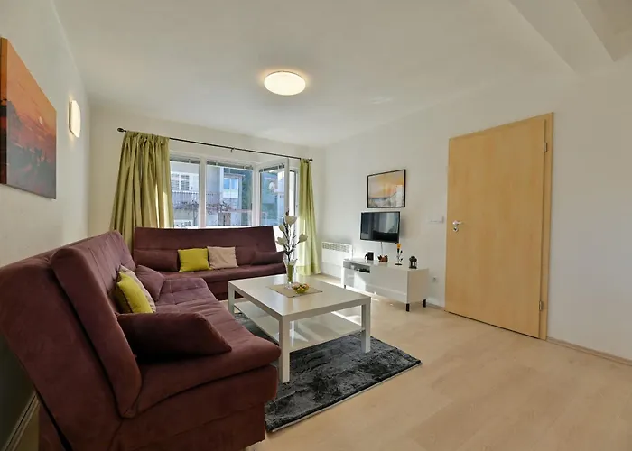 아파트 Slava 트로기르